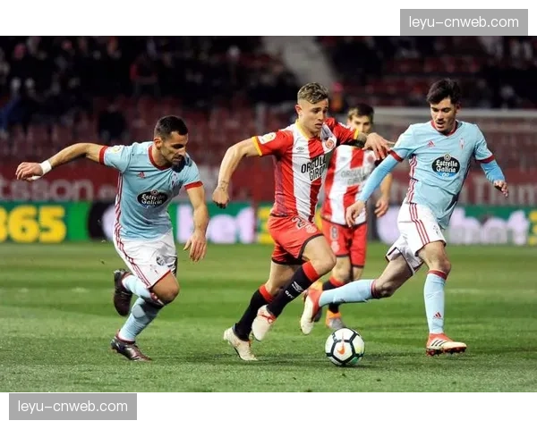 赫罗纳4-2大胜西班牙人,多夫比克完成帽子戏法 赫罗纳4-2大胜西班牙人,多夫比克完成帽子戏法