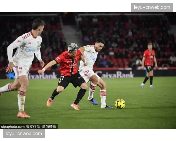 闪电进球！马略卡对阵加的斯开场仅47秒，穆里奇头球破门